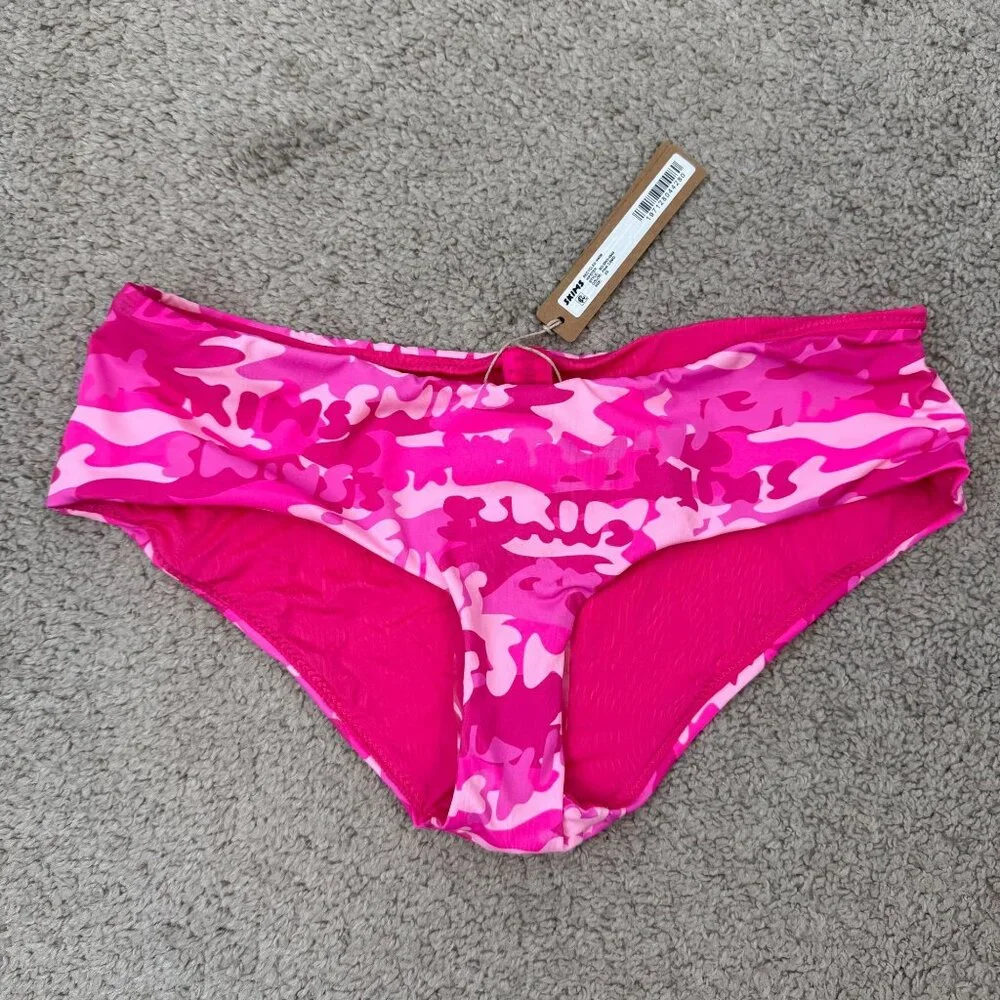 NWT SKIMS Swim Mid Waist Hipster Bottom Womens XS Pink Camo Logo‎